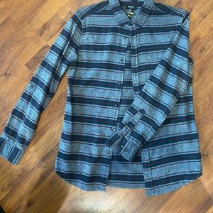 Forever 21 buttons up casual